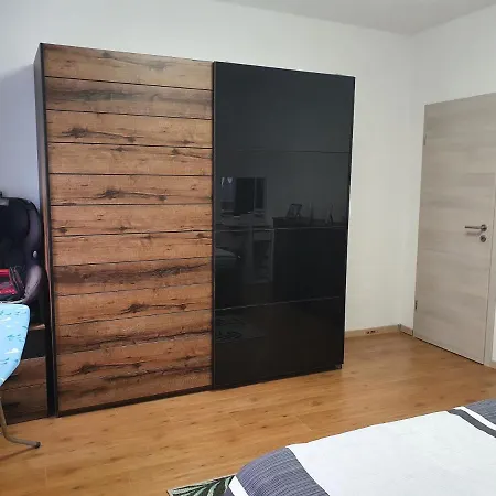 Nina Direkt In Zentrum *